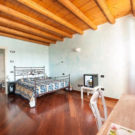 Villa Pace Pozzolengo Eksteriør billede