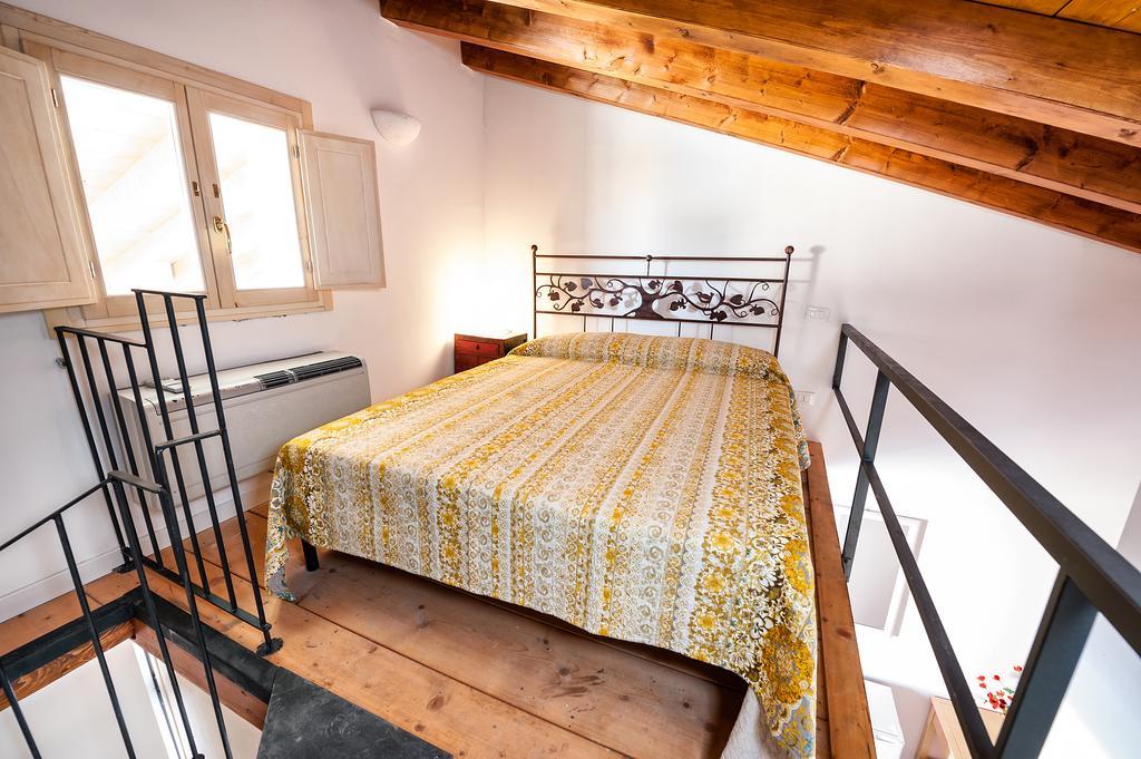 Villa Pace Pozzolengo Værelse billede