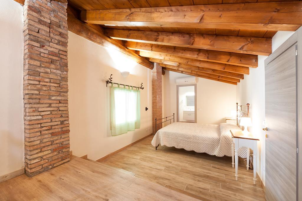 Villa Pace Pozzolengo Eksteriør billede